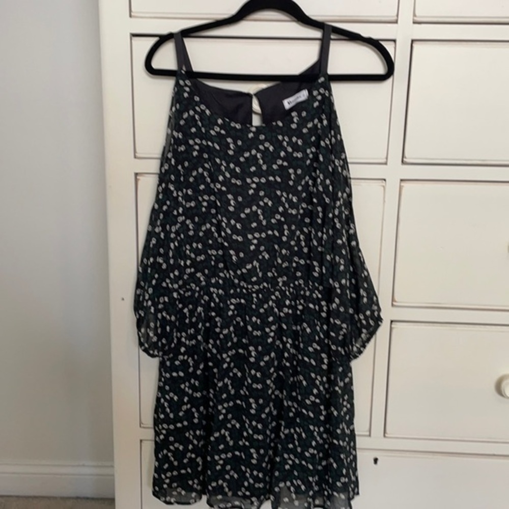 🎈Vernacular Chiffon cold shoulder dress